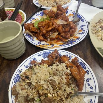 New Fortune Restaurant - Beef fried rice and sweet and sour chicken - Chinese Near Me - San Francisco, California New Fortune Restaurant - Beef fried rice and sweet and sour chicken - Chinese Near Me - San Francisco, California