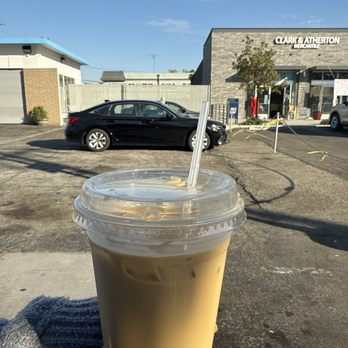 Cyclops Coffee - Vanilla Latte - Coffee & Tea Near Me - Long Beach, California Cyclops Coffee - Vanilla Latte - Coffee & Tea Near Me - Long Beach, California
