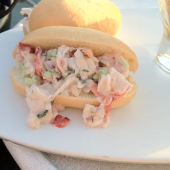 High Rooftop Lounge - Lobster roll - Lounges Near Me - Venice, California High Rooftop Lounge - Lobster roll - Lounges Near Me - Venice, California