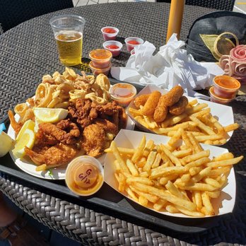 Salt Shack - Appetizer sampler - Cocktail Bars Near Me - Babylon, New York