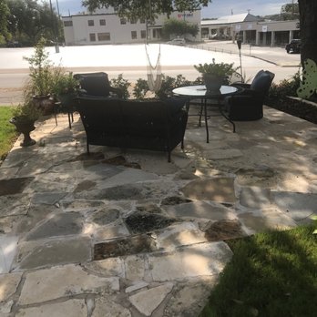 Bridget's - Sitting area on main street - Bed & Breakfast Near Me - Marble Falls, Texas Bridget's - Sitting area on main street - Bed & Breakfast Near Me - Marble Falls, Texas