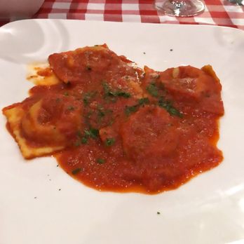 Pazzo Pomodoro - Ravioli di Carne that arrived cool to the touch :( - Pizza Near Me - Vienna, Virginia