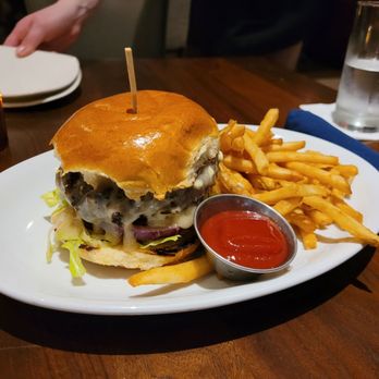 CIRCA at Clarendon - Circa Burger - New American Near Me - Arlington, Virginia CIRCA at Clarendon - Circa Burger - New American Near Me - Arlington, Virginia