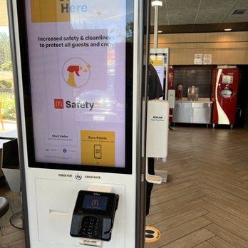 McDonald's - 5/18/22 Self Service Kiosk - Fast Food Near Me - Colfax, California