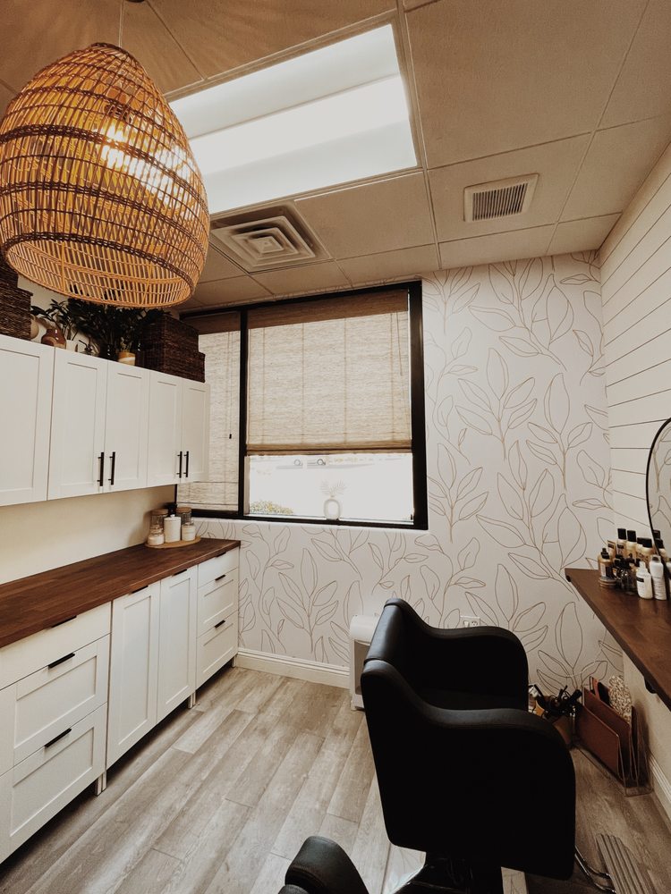 Golden Hour Hair Studio Logo