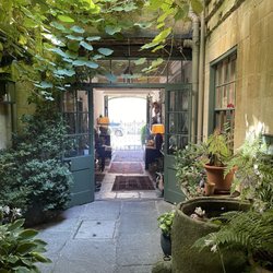Greyhounds - Entry way facing Sheep Street.