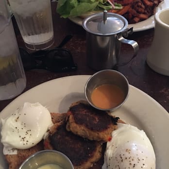 Counter Cafe East - Crab Cake Benedict and Burger! - Breakfast & Brunch Near Me - Austin, Texas