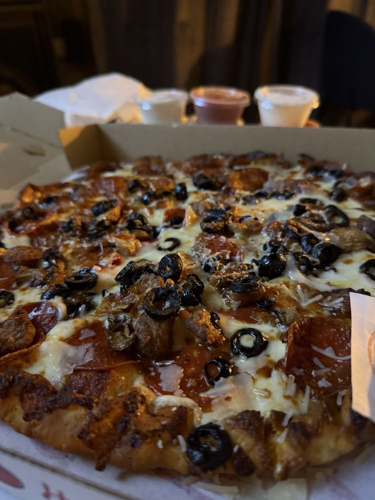 Old Astoria Pizza And Bakery Logo