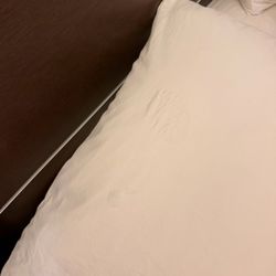 Holiday Inn Express & Suites Weslaco - Wet stains on pillow .!