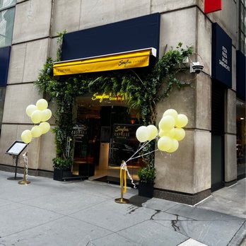 Serafina Financial District - Outside - Italian Near Me - New York, New York Serafina Financial District - Outside - Italian Near Me - New York, New York