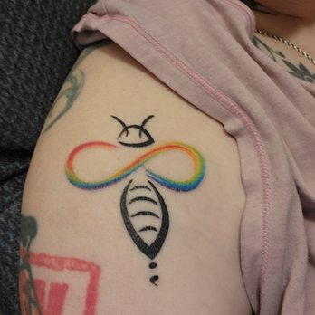 Mom's Custom Tattoo & Body Piercing - Two weeks old, and it's GORGEOUS! Never did it have a scab or go through the ugly phase, with gross heavy peeling. Natalie is a ROCK STAR! - Piercing Near Me - Spokane, Washington