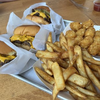 Proudly Serving - Burgers, fries, and tots. - Burgers Near Me - Hermosa Beach, California Proudly Serving - Burgers, fries, and tots. - Burgers Near Me - Hermosa Beach, California