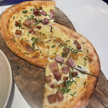 Wally's - Pizza - New American Near Me - Las Vegas, Nevada