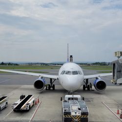 Bucks County Airport & Limo Car Service - Airport pickup