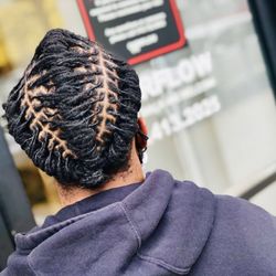 Loc Retwist and Style
