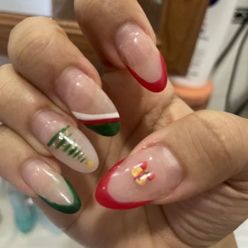 G Beauty Lounge - Nail Salons Near Me - North Bergen, New Jersey