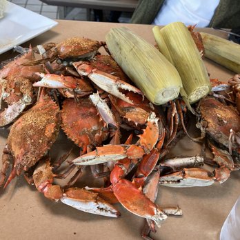 Cantler's Riverside - Dozen Jumbo steamed crabs - Seafood Near Me - Annapolis, Maryland Cantler's Riverside - Dozen Jumbo steamed crabs - Seafood Near Me - Annapolis, Maryland