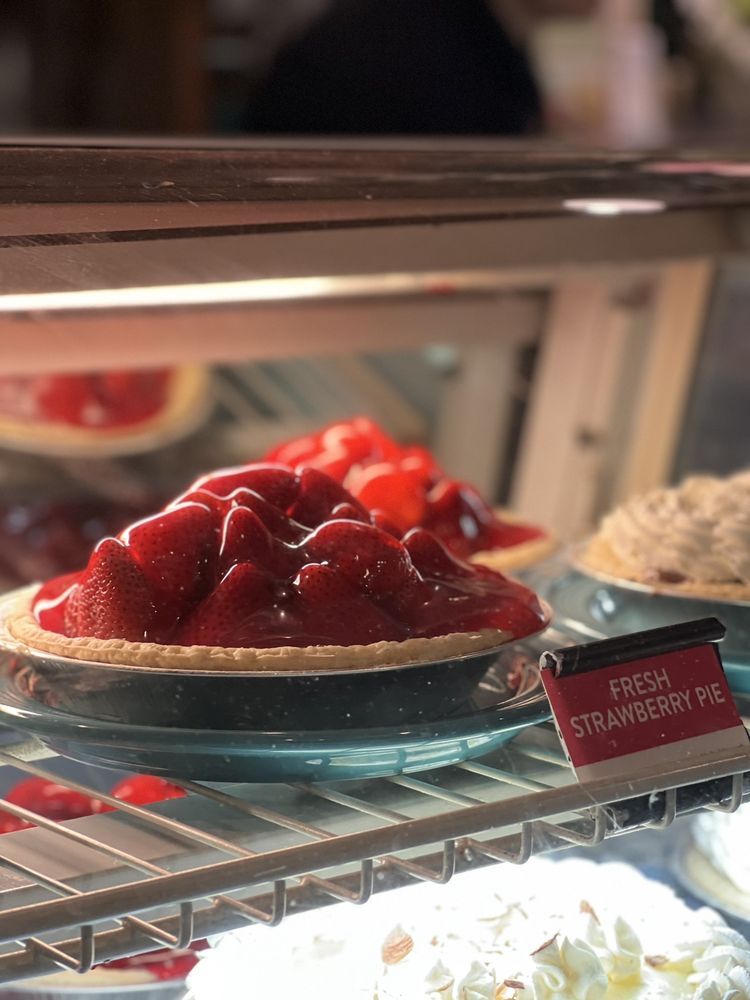 MARIE CALLENDER’S 742 Photos & 417 Reviews 220 S Atlantic Blvd