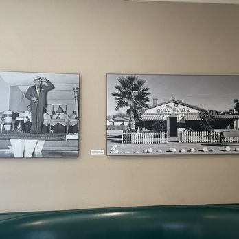 Rick's Restaurant - Great old photos of Palm Springs history. - Cuban Near Me - Palm Springs, California