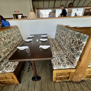 Scales - Indoor seating area - Seafood Near Me - Portland, Maine Scales - Indoor seating area - Seafood Near Me - Portland, Maine