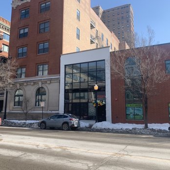 Overflow Coffee - Front of Building, white framed windows - Coffee & Tea Near Me - Chicago, Illinois