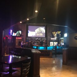 Babylon Bar & Grill - The bar.