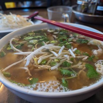 Phnom Penh Noodle Shack - House Special with rice noodles - Cambodian Near Me - Long Beach, California Phnom Penh Noodle Shack - House Special with rice noodles - Cambodian Near Me - Long Beach, California