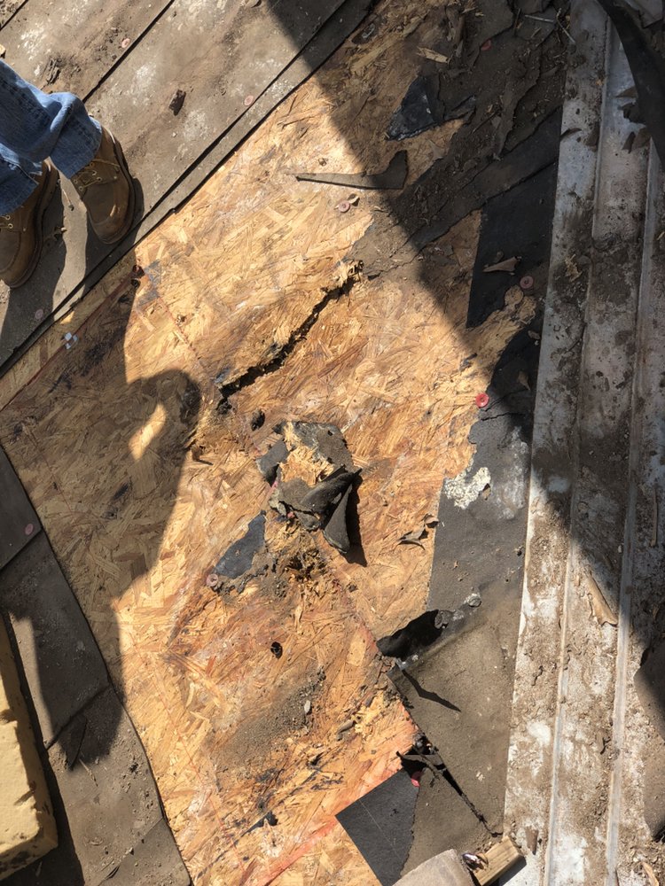 Slide of A&M Roofing