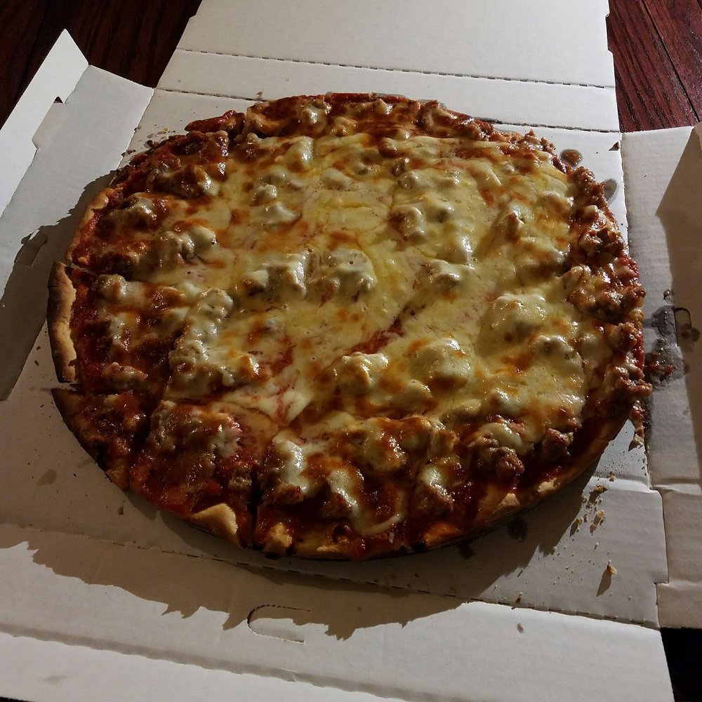 DiLeo's Pizzeria - Sausage thin crust - Pizza Near Me - Elmhurst, Illinois DiLeo's Pizzeria - Sausage thin crust - Pizza Near Me - Elmhurst, Illinois