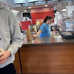 Wendy's - Rude employee