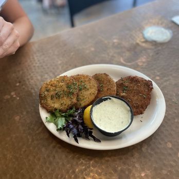 Five Sisters Blues Cafe - Fried green yomatoes - Southern Near Me - Pensacola, Florida
