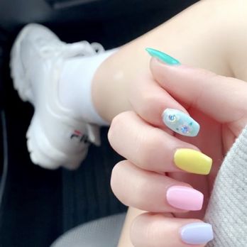 Ruby Nail - Acrylic gel/ dip nail, with jems on it - Nail Salons Near Me - Glendale, California