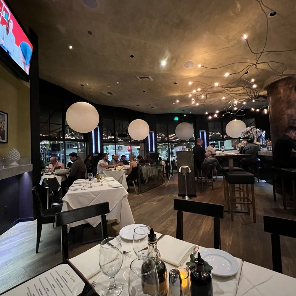 Via Alloro - Ambience - Italian Near Me - Beverly Hills, California Via Alloro - Ambience - Italian Near Me - Beverly Hills, California