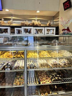 Bea's Bakery by null