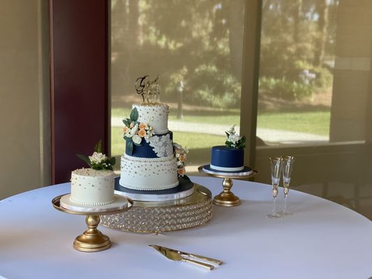 Lavender Bakery & Cafe' by null