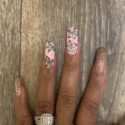 T Nails