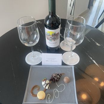 Live Aqua Resort - Complimentary Merlot - Resorts Near Me - Cancún, ROO