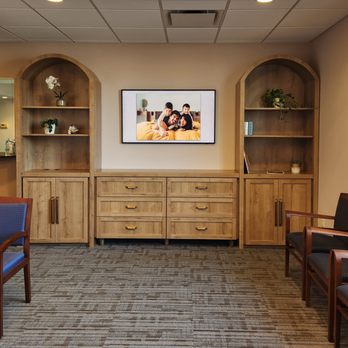 Veranova Health - Our interior is designed to make you feel comfortable and loved. Convenient to Berea, Cleveland, Parma, North Olmsted, Strongsville. - Family Practice Near Me - Middleburg Heights, Ohio Veranova Health - Our interior is designed to make you feel comfortable and loved. Convenient to Berea, Cleveland, Parma, North Olmsted, Strongsville. - Family Practice Near Me - Middleburg Heights, Ohio