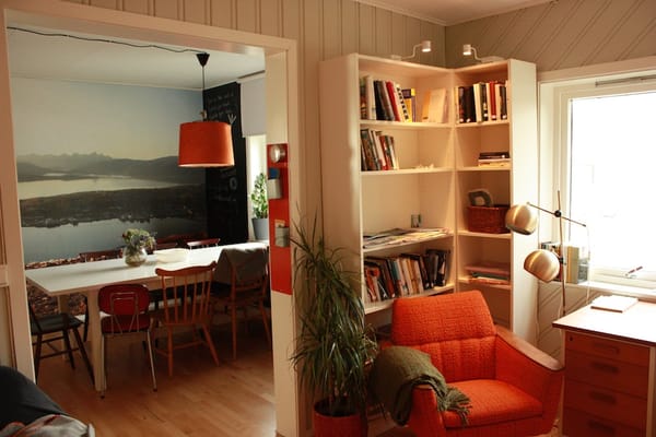 Tromsø Bed & Books by null
