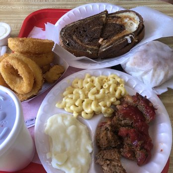 Speedy Chef No 1 - Meatloaf with potatoes and Mac cheese. Ruben with onion rings. - American Near Me - Elkin, North Carolina