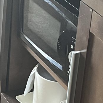 Hampton Inn & Suites Blythe - Fingerprints and grime over microwave - Hotels Near Me - Blythe, California