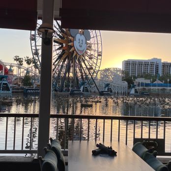 Lamplight Lounge - New American Near Me - Anaheim, California