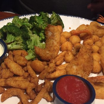 Red Lobster - Admiral's Feast - Seafood Near Me - Roseville, Minnesota Red Lobster - Admiral's Feast - Seafood Near Me - Roseville, Minnesota