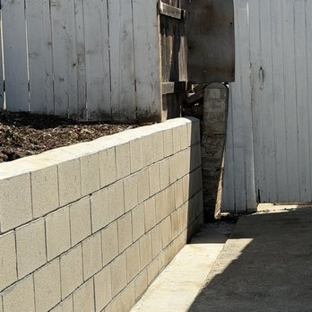 Minez Concrete - New wall vs old wall in the back. - Masonry/Concrete Near Me Minez Concrete - New wall vs old wall in the back. - Masonry/Concrete Near Me