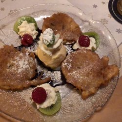 Gasthof Zur Linde - Apfelkücherl mit Vanilleeis