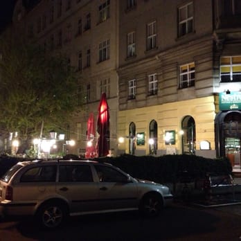 Gasthaus Nestroy - Beer Garden Near Me - Vienna, 9