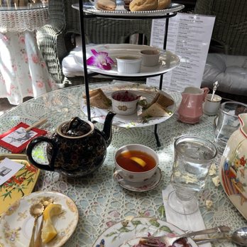 Brooklyn High Low - Lovely tea service in unique pots and cups. - Tea Rooms Near Me - Brooklyn, New York Brooklyn High Low - Lovely tea service in unique pots and cups. - Tea Rooms Near Me - Brooklyn, New York