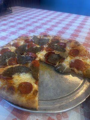 Mineo's Pizza & Wings by null
