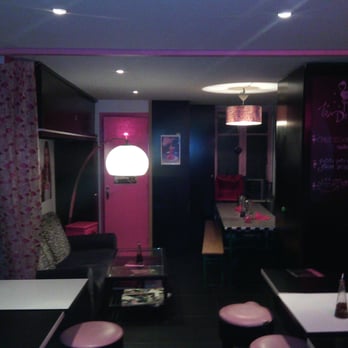 Pink Flamingo - Déco cosy et musique au top ! - Pizza Near Me - Paris, 75