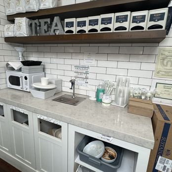 Yellow Door - Water & tea area - Coffee & Tea Near Me - Oakland, California